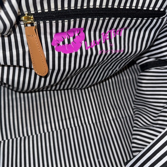 LUV Betsy Quilted Denim Tote Bag - Picture 6 of 10